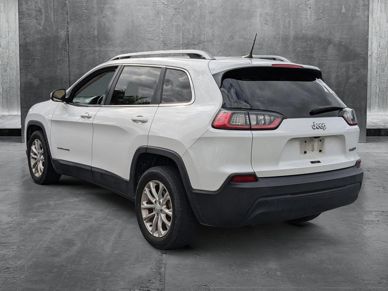 2019 Jeep Cherokee Vehicle Photo in Miami, FL 33015