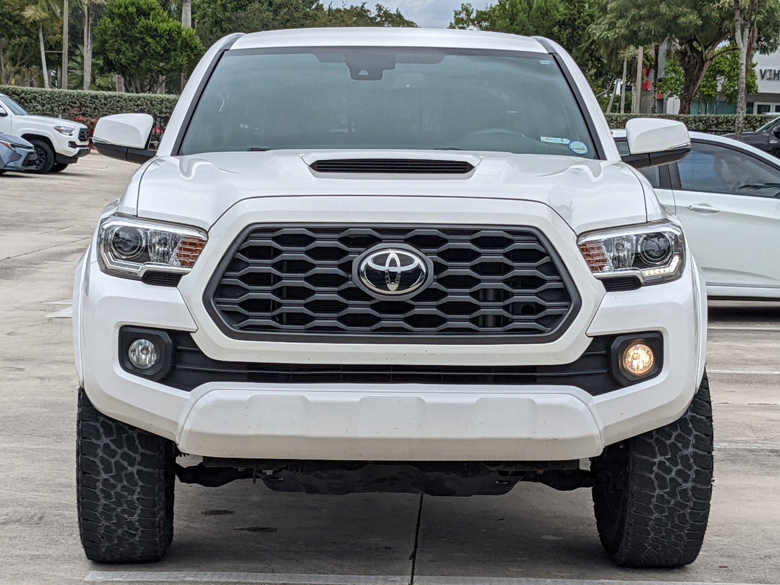 2020 Toyota Tacoma 4WD Vehicle Photo in Davie, FL 33331