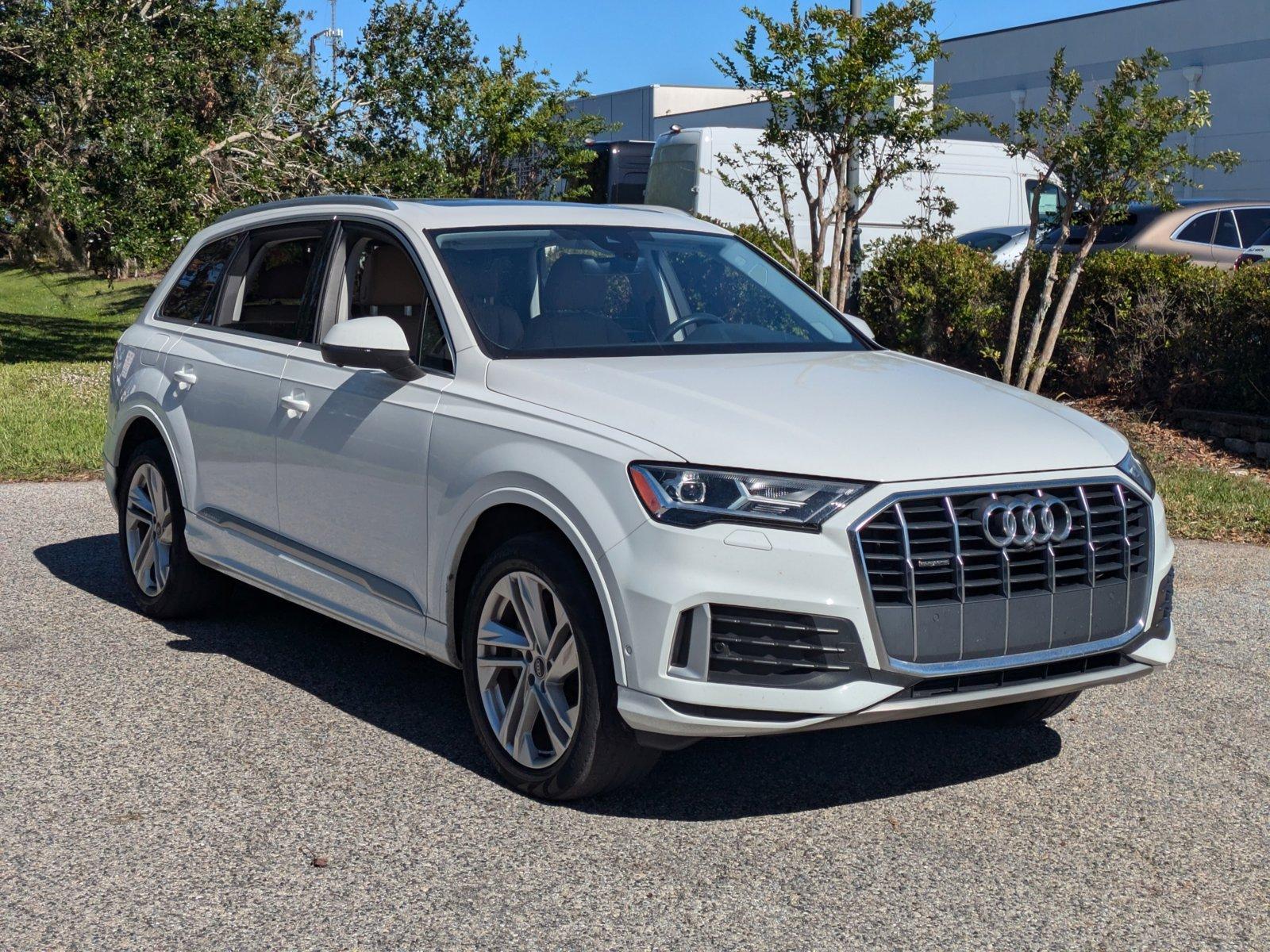 2021 Audi Q7 Vehicle Photo in Sarasota, FL 34231