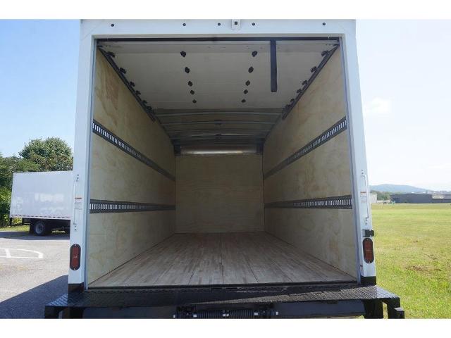 2023 Chevrolet Silverado Chassis Cab Vehicle Photo in ALCOA, TN 37701-3235