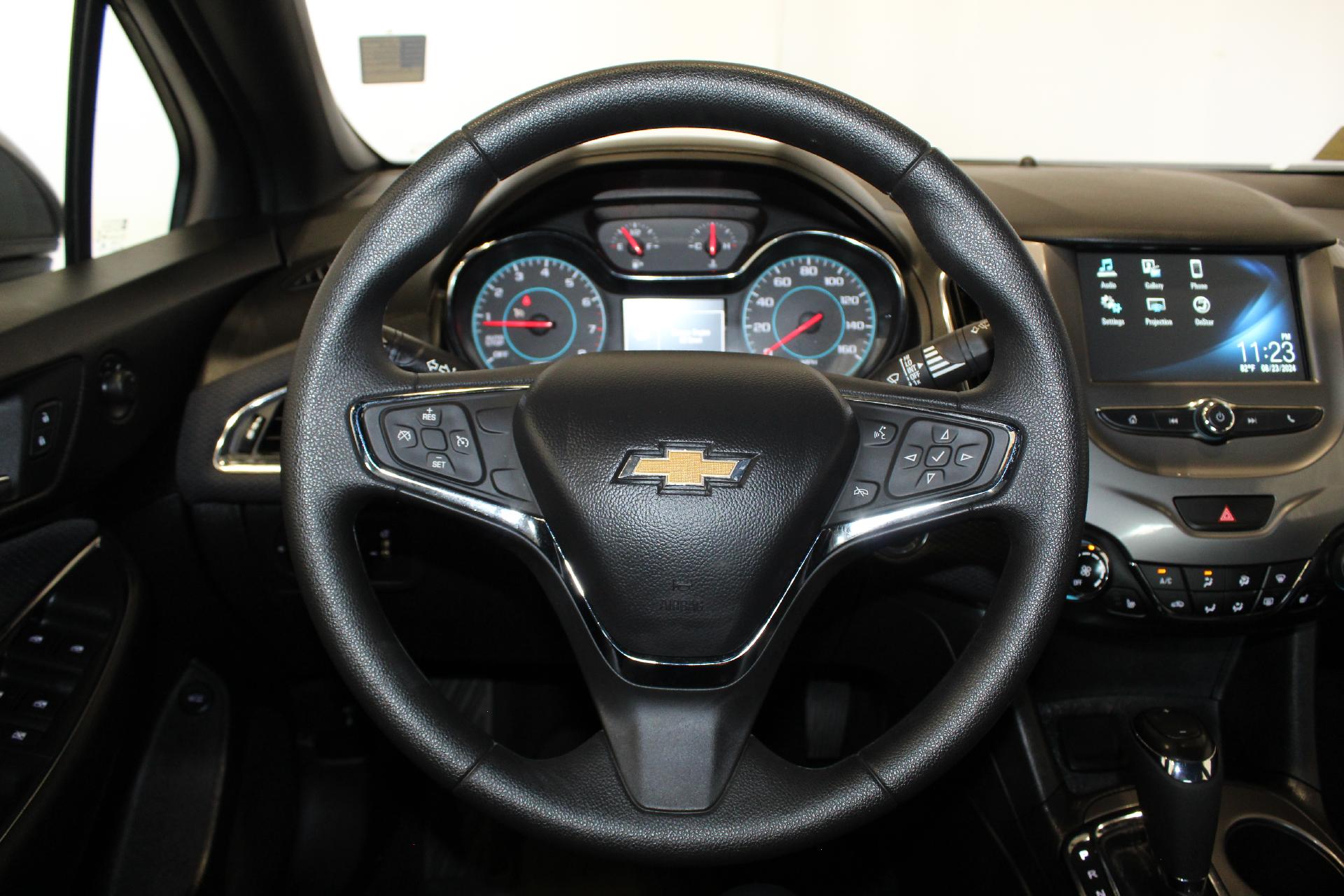 2018 Chevrolet Cruze Vehicle Photo in NORTHAMPTON, MA 01060-1120