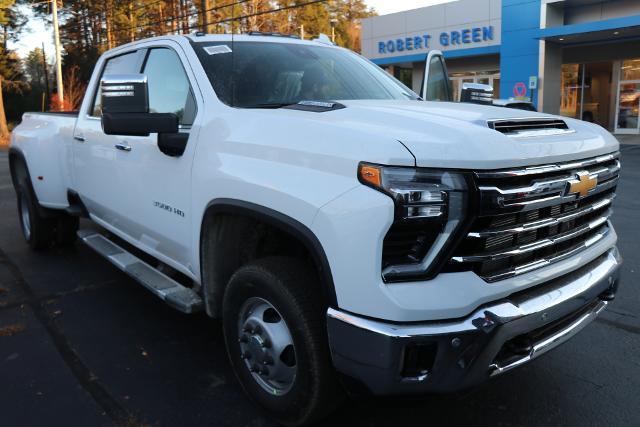 2025 Chevrolet Silverado 3500 HD Vehicle Photo in MONTICELLO, NY 12701-3853