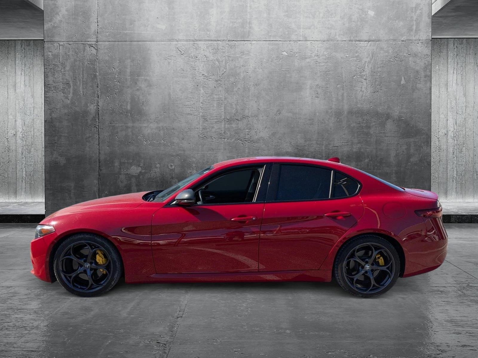 2019 Alfa Romeo Giulia Vehicle Photo in Miami, FL 33015