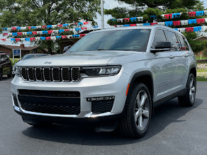 2021 Jeep Grand Cherokee L Vehicle Photo in BOONVILLE, IN 47601-9633