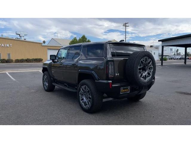 2024 GMC HUMMER EV SUV Vehicle Photo in TURLOCK, CA 95380-4918