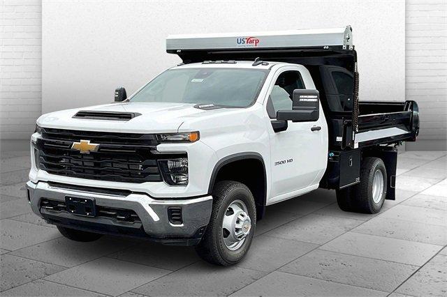 2024 Chevrolet Silverado 3500 HD CC Vehicle Photo in INDEPENDENCE, MO 64055-1314