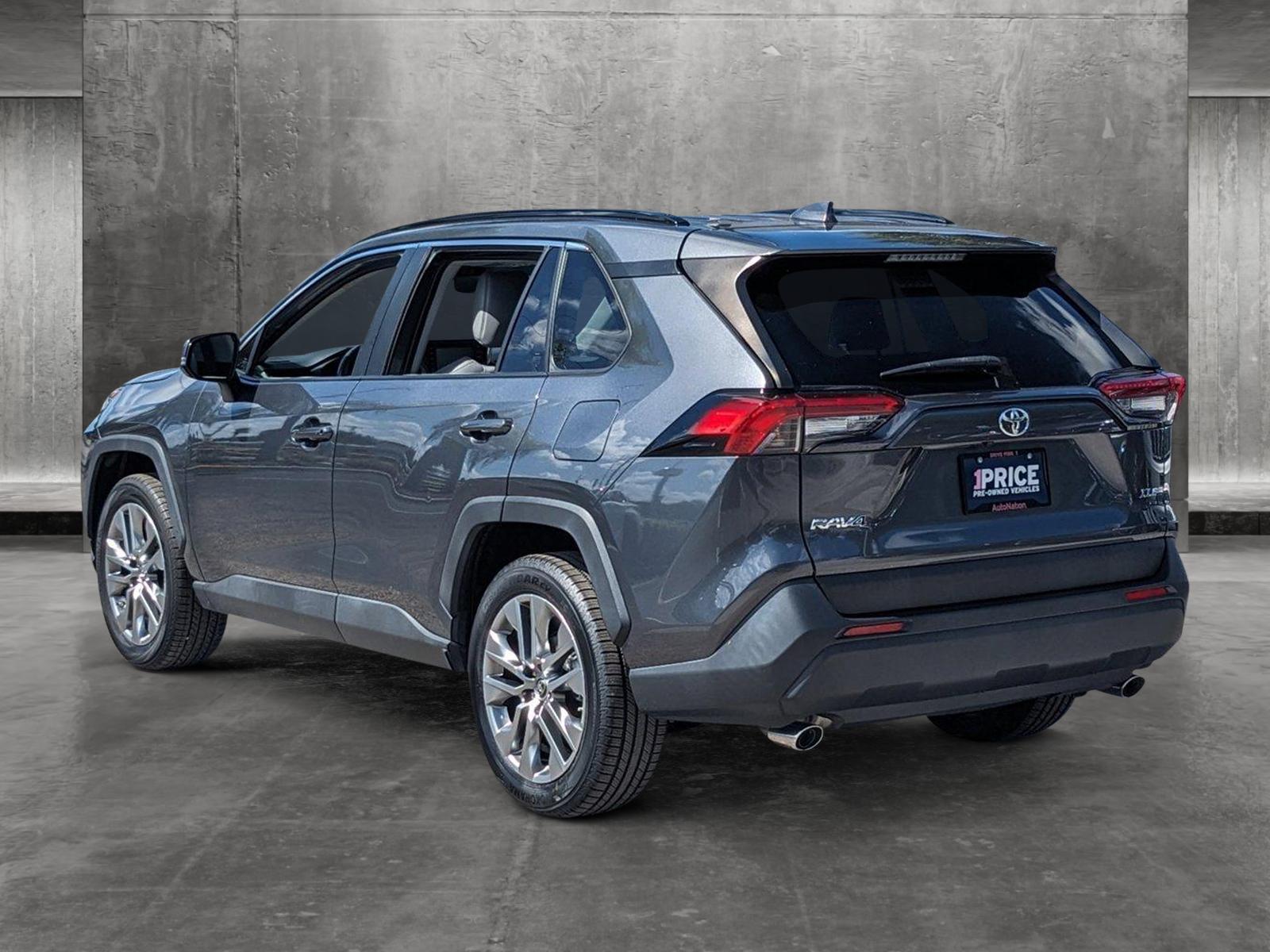 2019 Toyota RAV4 Vehicle Photo in Tampa, FL 33614