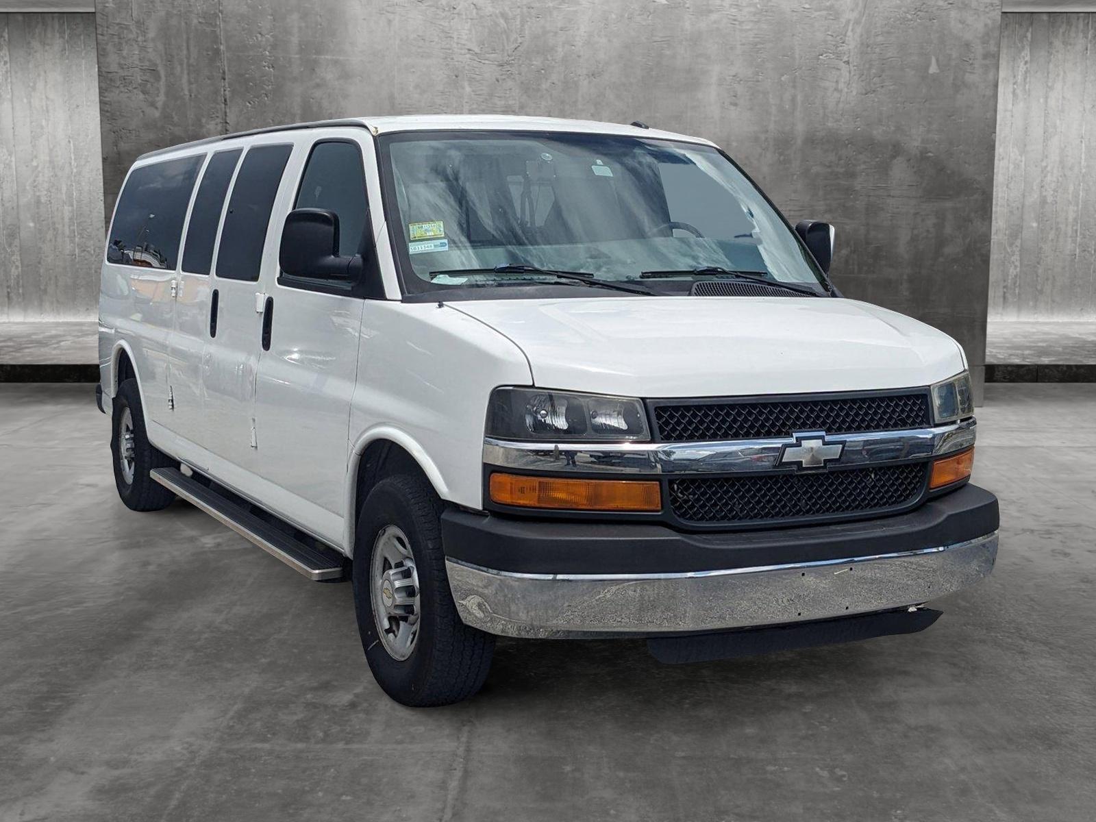 2012 Chevrolet Express Passenger Vehicle Photo in Miami, FL 33015