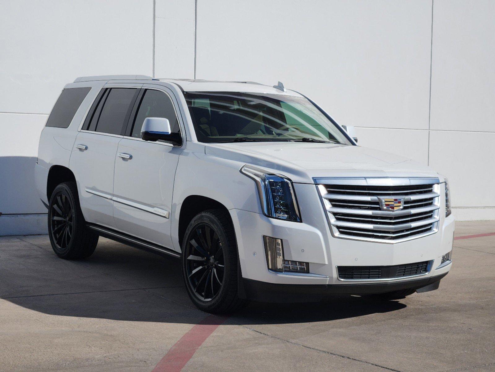 2018 Cadillac Escalade Vehicle Photo in GRAPEVINE, TX 76051-8302