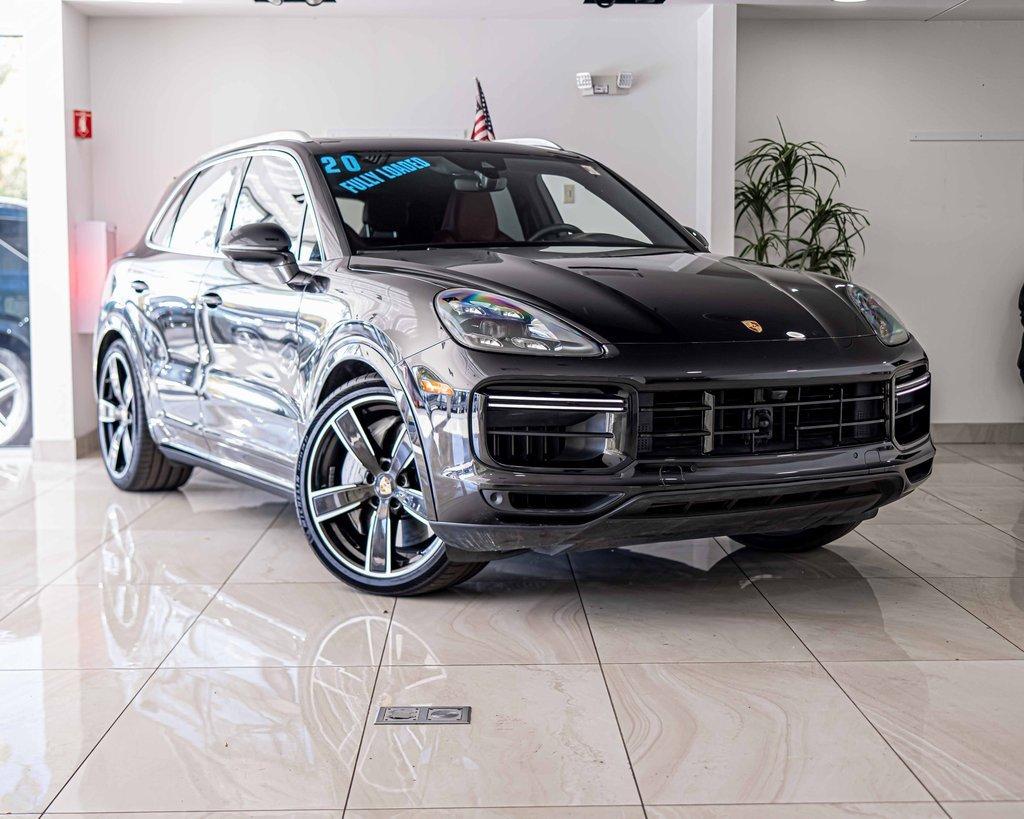 2020 Porsche Cayenne Vehicle Photo in Saint Charles, IL 60174