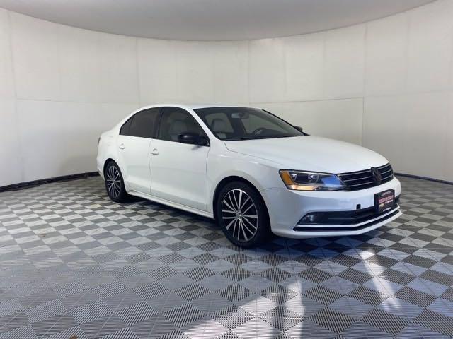 2016 Volkswagen Jetta Sedan Vehicle Photo in MEDINA, OH 44256-9001