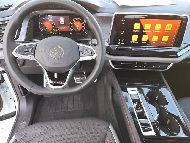 2024 Volkswagen Atlas Vehicle Photo in WEATHERFORD, TX 76087