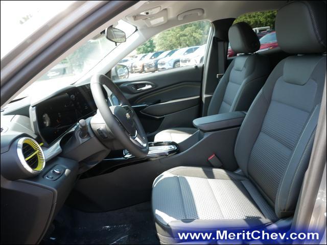 2024 Chevrolet Trax Vehicle Photo in MAPLEWOOD, MN 55119-4794