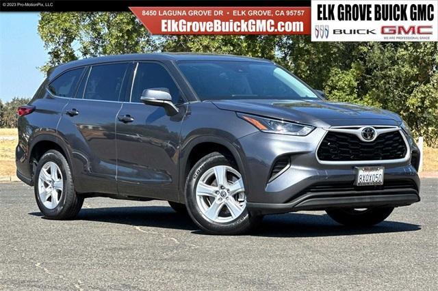 2021 Toyota Highlander Vehicle Photo in ELK GROVE, CA 95757-8703