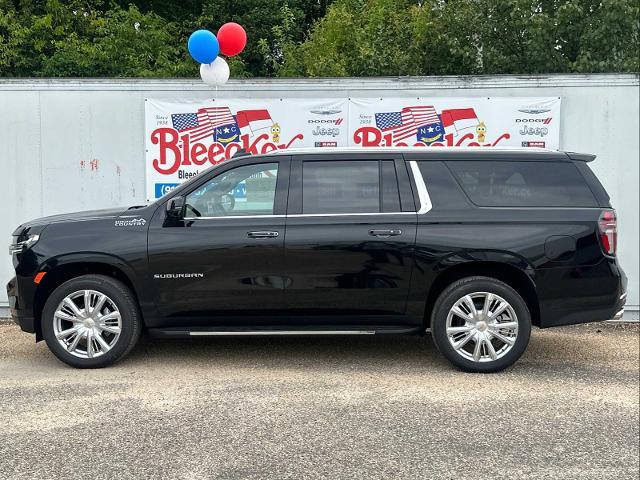 2024 Chevrolet Suburban Vehicle Photo in DUNN, NC 28334-8900