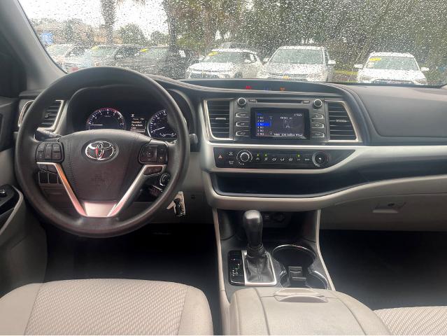 2019 Toyota Highlander Vehicle Photo in BEAUFORT, SC 29906-4218