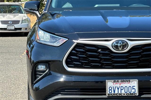 2020 Toyota Highlander Vehicle Photo in ELK GROVE, CA 95757-8703