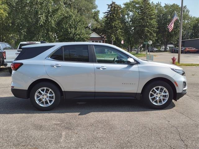 Used 2022 Chevrolet Equinox LT with VIN 3GNAXUEV7NL127972 for sale in Litchfield, MN