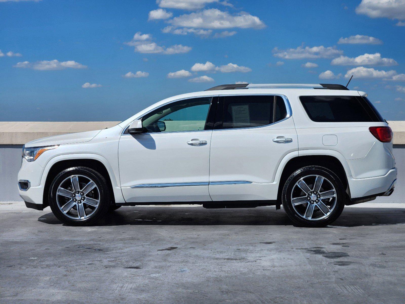 2017 GMC Acadia Vehicle Photo in DALLAS, TX 75209