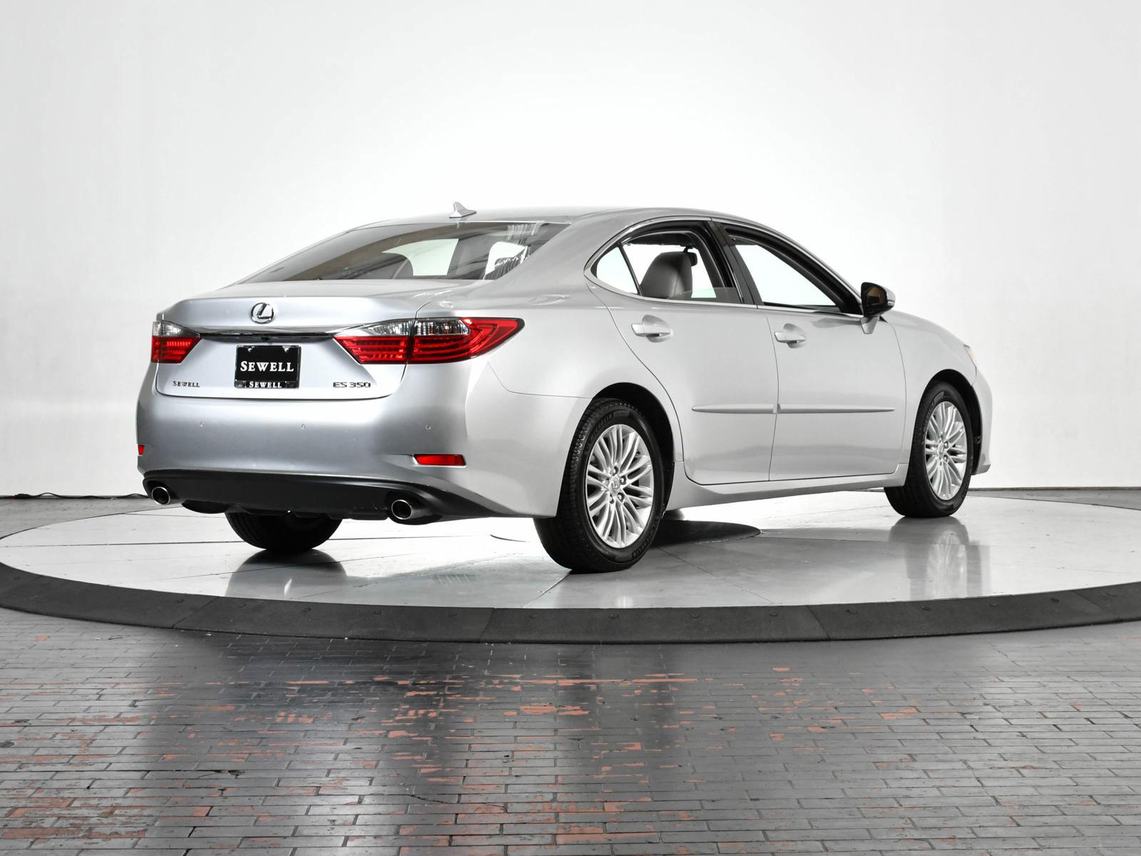 2013 Lexus ES 350 Vehicle Photo in DALLAS, TX 75235