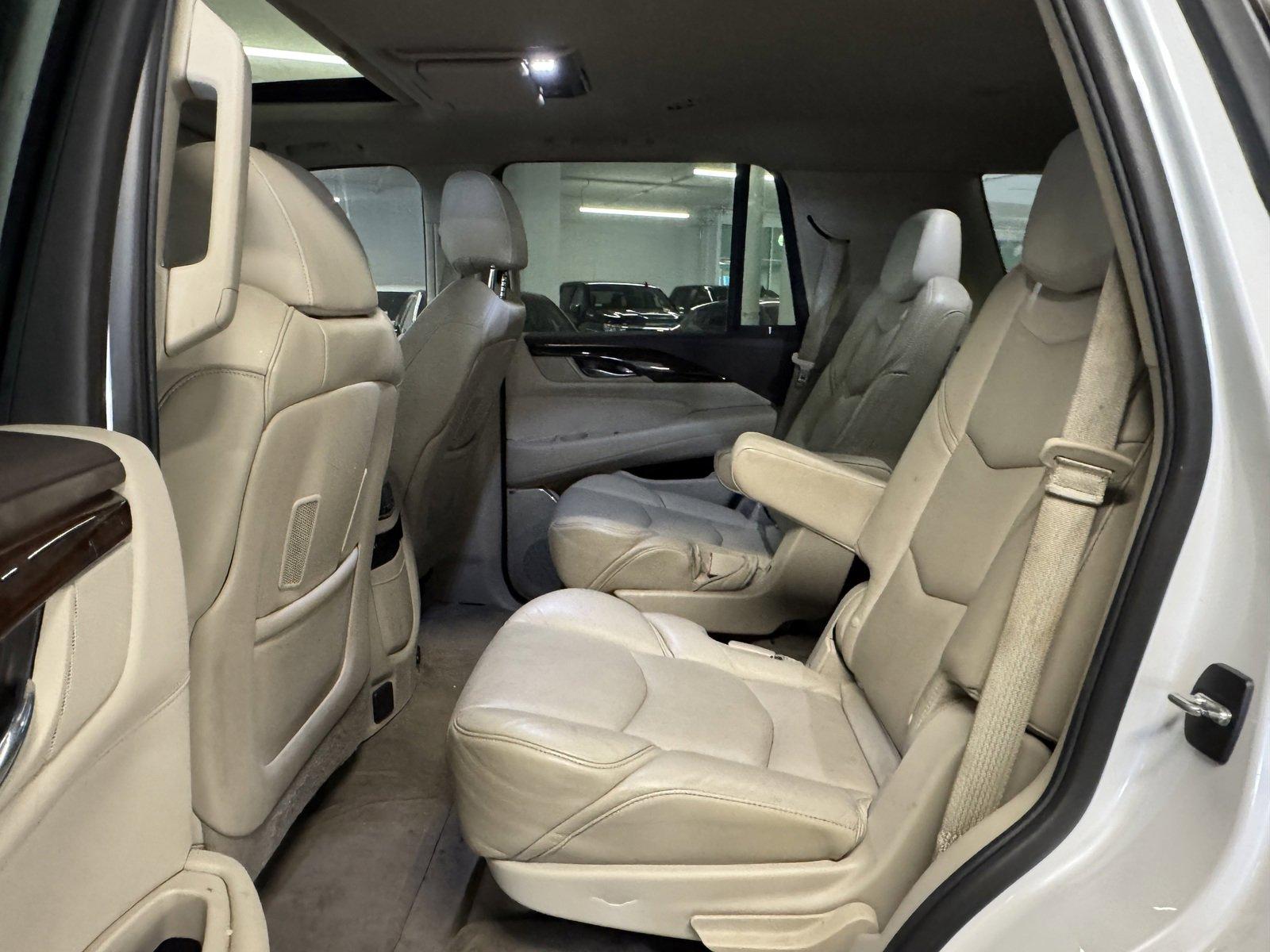 2016 Cadillac Escalade Vehicle Photo in LOS ANGELES, CA 90007-3794