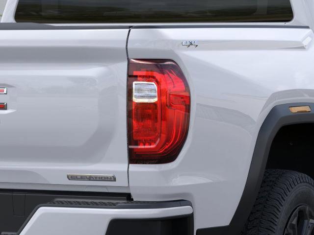 2024 GMC Canyon Vehicle Photo in LEOMINSTER, MA 01453-2952