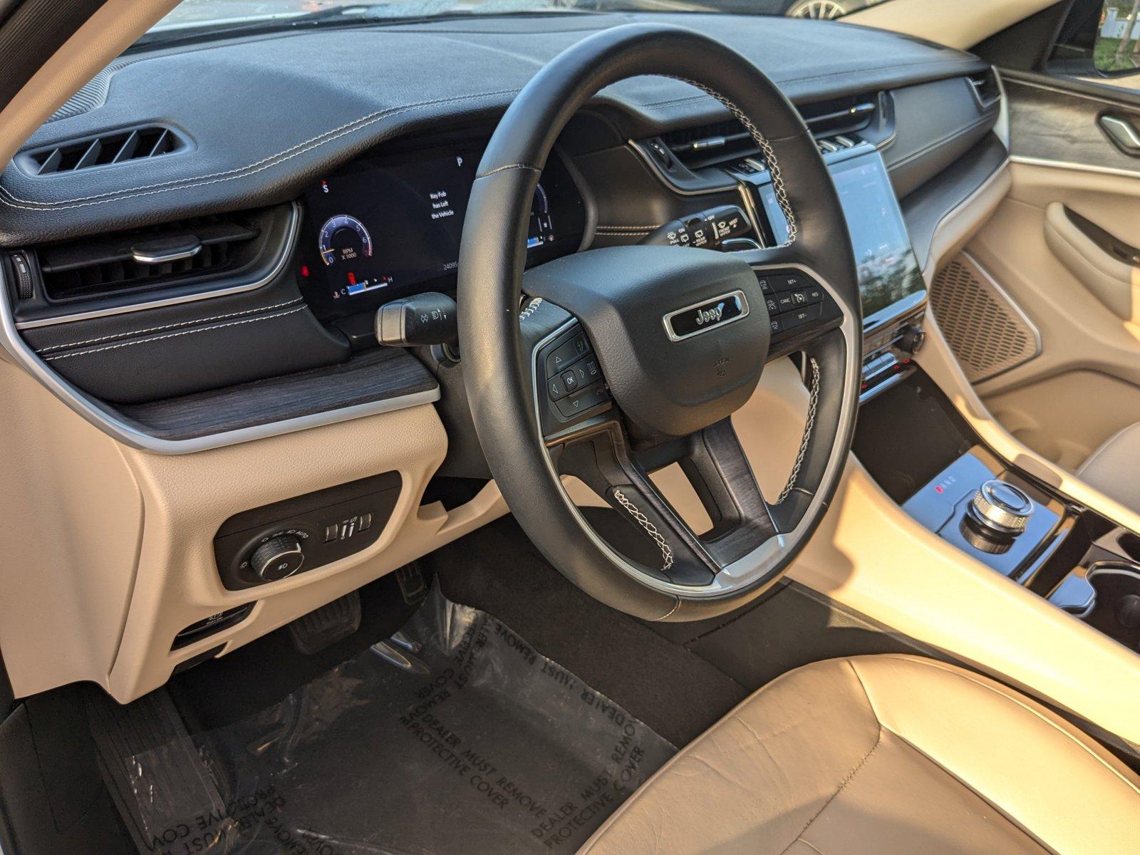 2021 Jeep Grand Cherokee L Vehicle Photo in Pembroke Pines, FL 33027