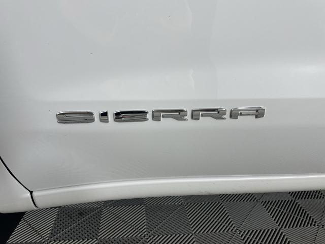 2023 GMC Sierra 1500 Vehicle Photo in GILBERT, AZ 85297-0402