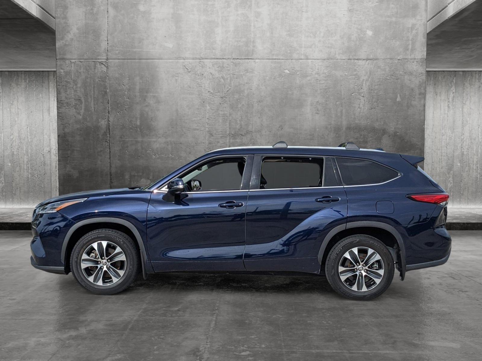 2021 Toyota Highlander Vehicle Photo in Davie, FL 33331