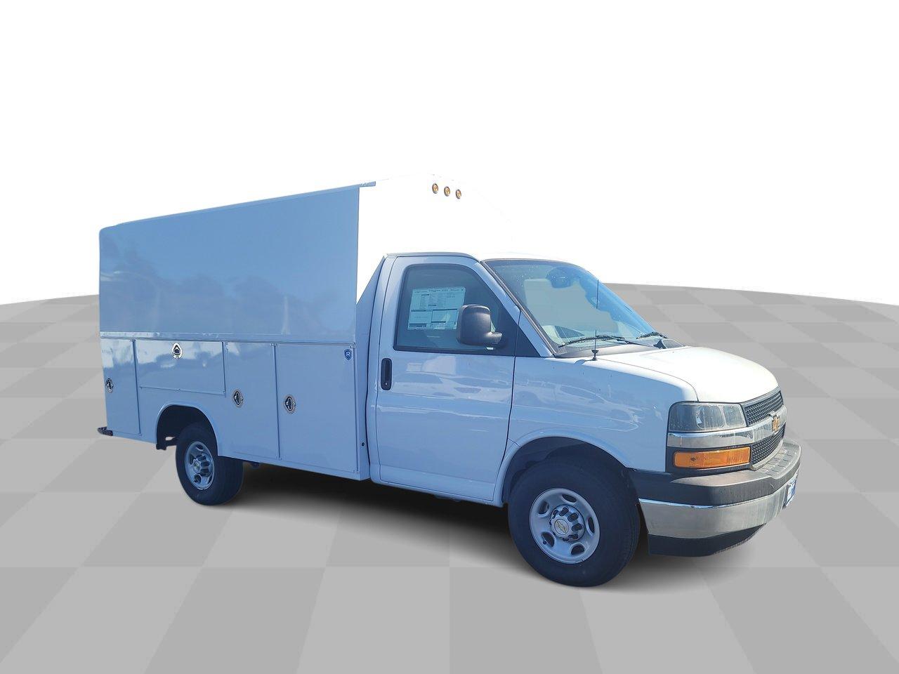 2024 Chevrolet Express Commercial Cutaway Vehicle Photo in LA MESA, CA 91942-8211