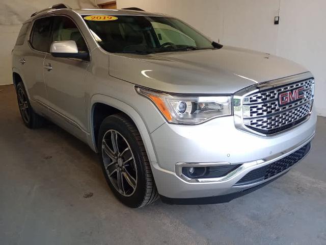 2019 GMC Acadia Vehicle Photo in RED SPRINGS, NC 28377-1640