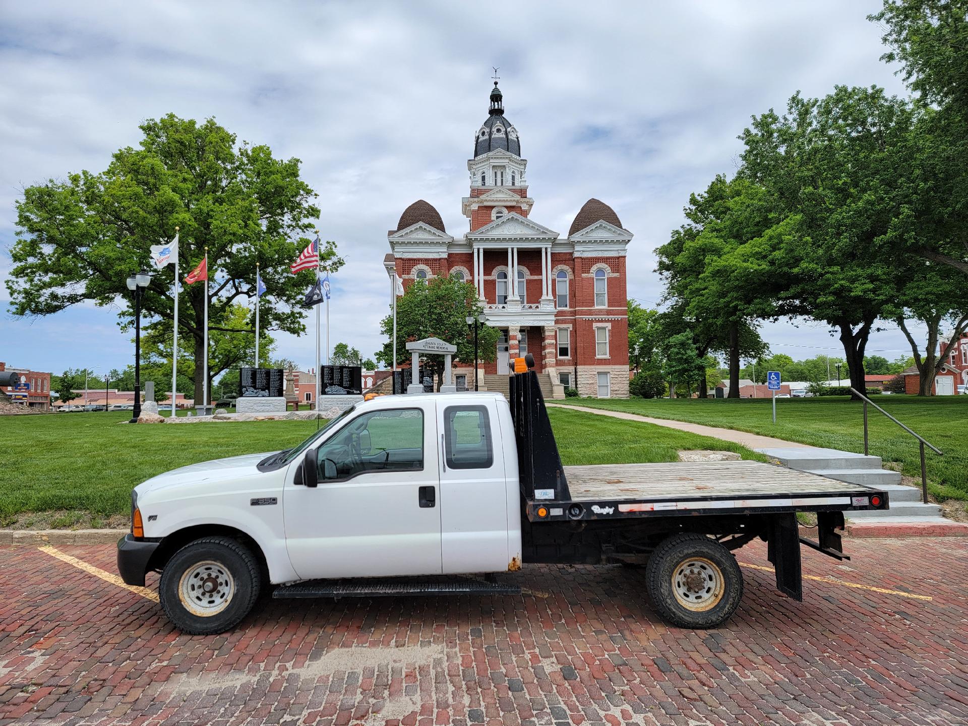 Used 2001 Ford F-350 Super Duty XL with VIN 1FDSX30L71ED07536 for sale in Tecumseh, NE