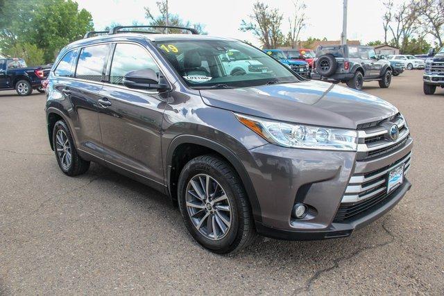 2019 Toyota Highlander Vehicle Photo in MILES CITY, MT 59301-5791