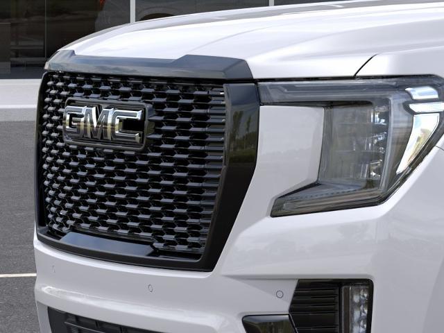 2024 GMC Yukon XL Vehicle Photo in TOPEKA, KS 66609-0000