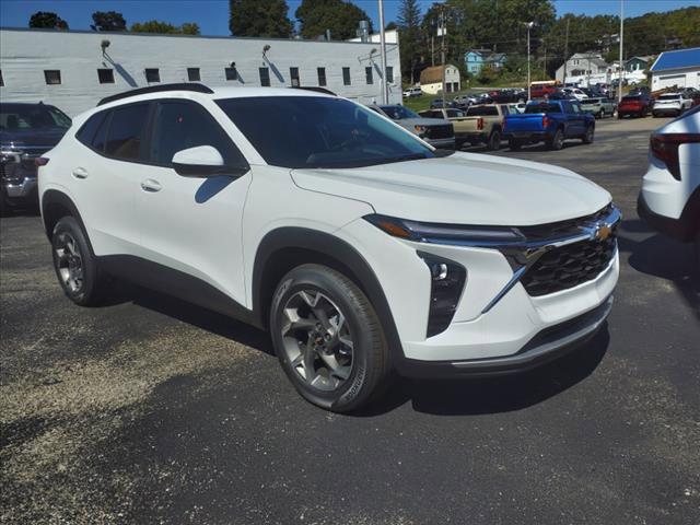 2025 Chevrolet Trax Vehicle Photo in INDIANA, PA 15701-1897