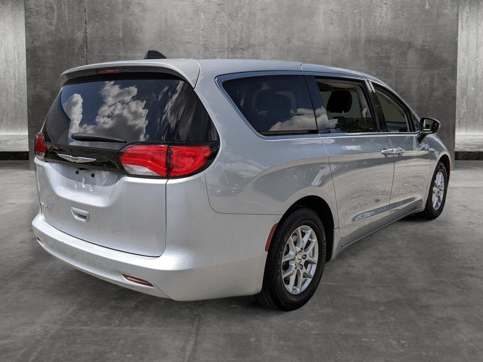 2022 Chrysler Voyager Vehicle Photo in AUSTIN, TX 78759-4154