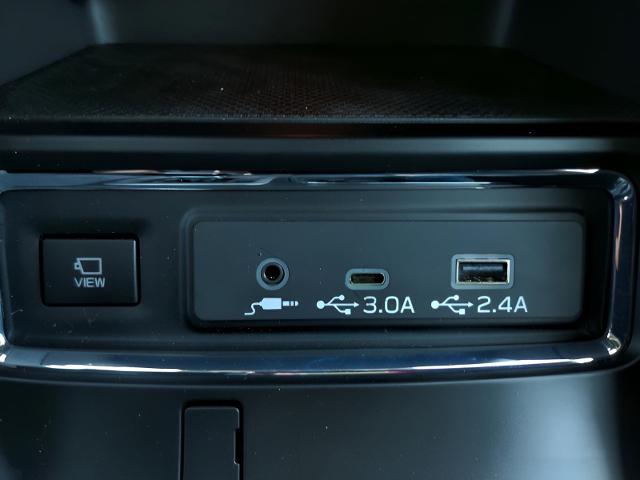 2024 Subaru Ascent Vehicle Photo in Green Bay, WI 54304