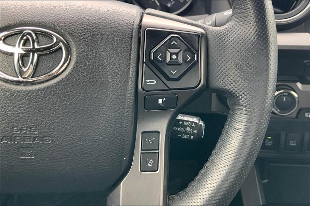 2021 Toyota Tacoma 4WD Vehicle Photo in Lees Summit, MO 64086