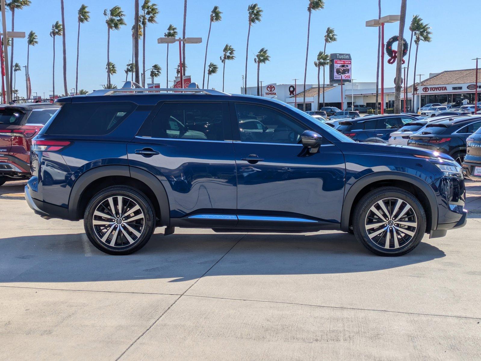 2023 Nissan Pathfinder Vehicle Photo in Tustin, CA 92782