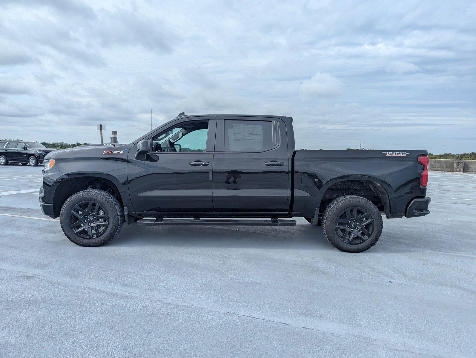 2025 Chevrolet Silverado 1500 Vehicle Photo in PEMBROKE PINES, FL 33024-6534