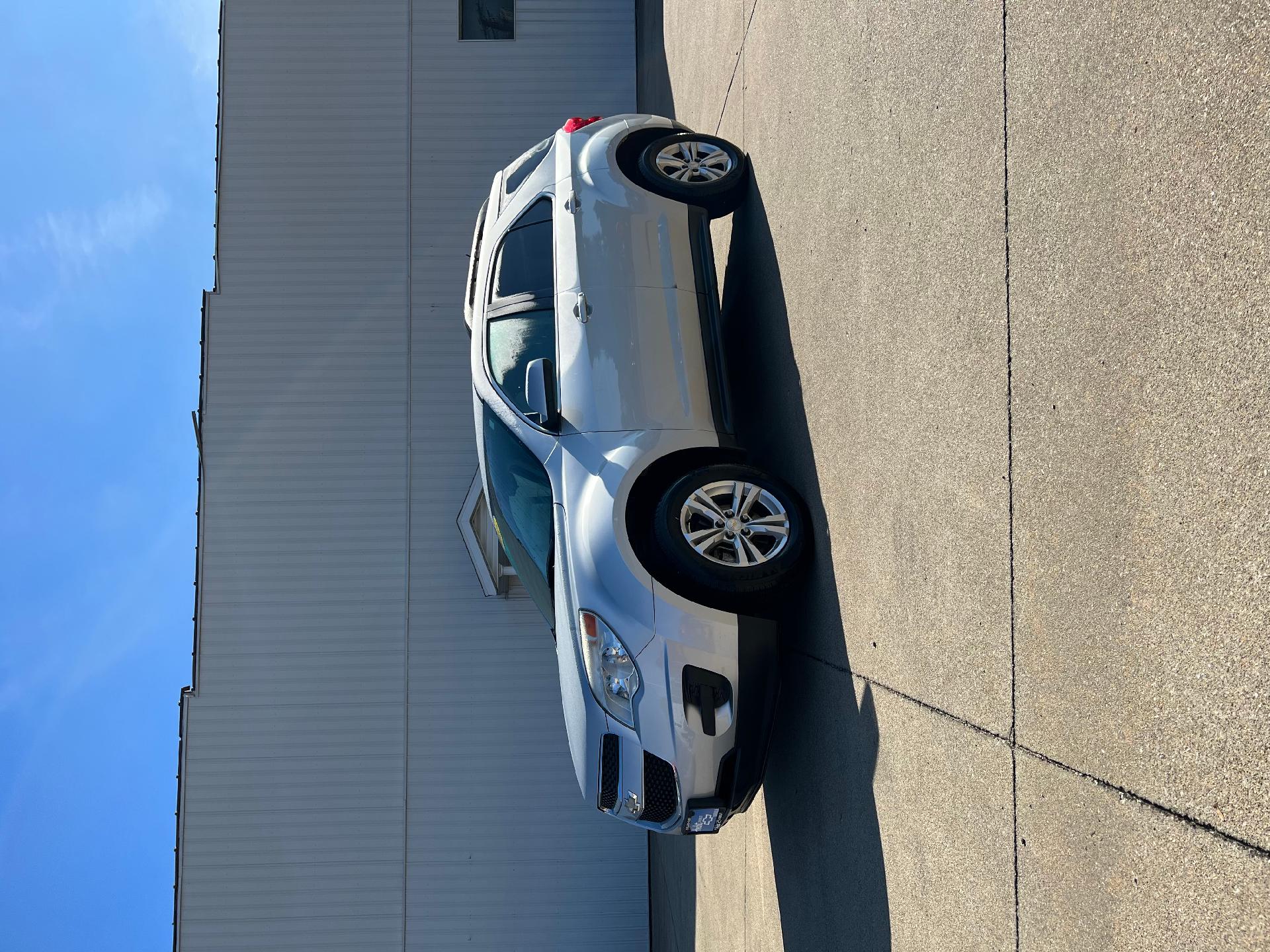 Used 2015 Chevrolet Equinox 1LT with VIN 2GNALBEK7F1134848 for sale in Vandalia, IL