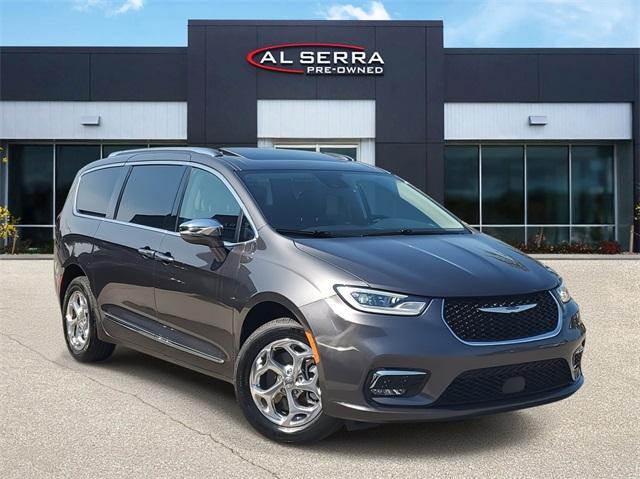 2021 Chrysler Pacifica Vehicle Photo in GRAND BLANC, MI 48439-8139