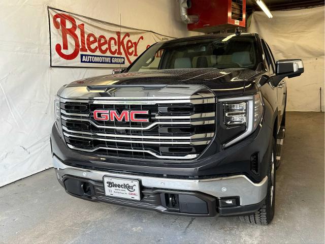 2024 GMC Sierra 1500 Vehicle Photo in RED SPRINGS, NC 28377-1640