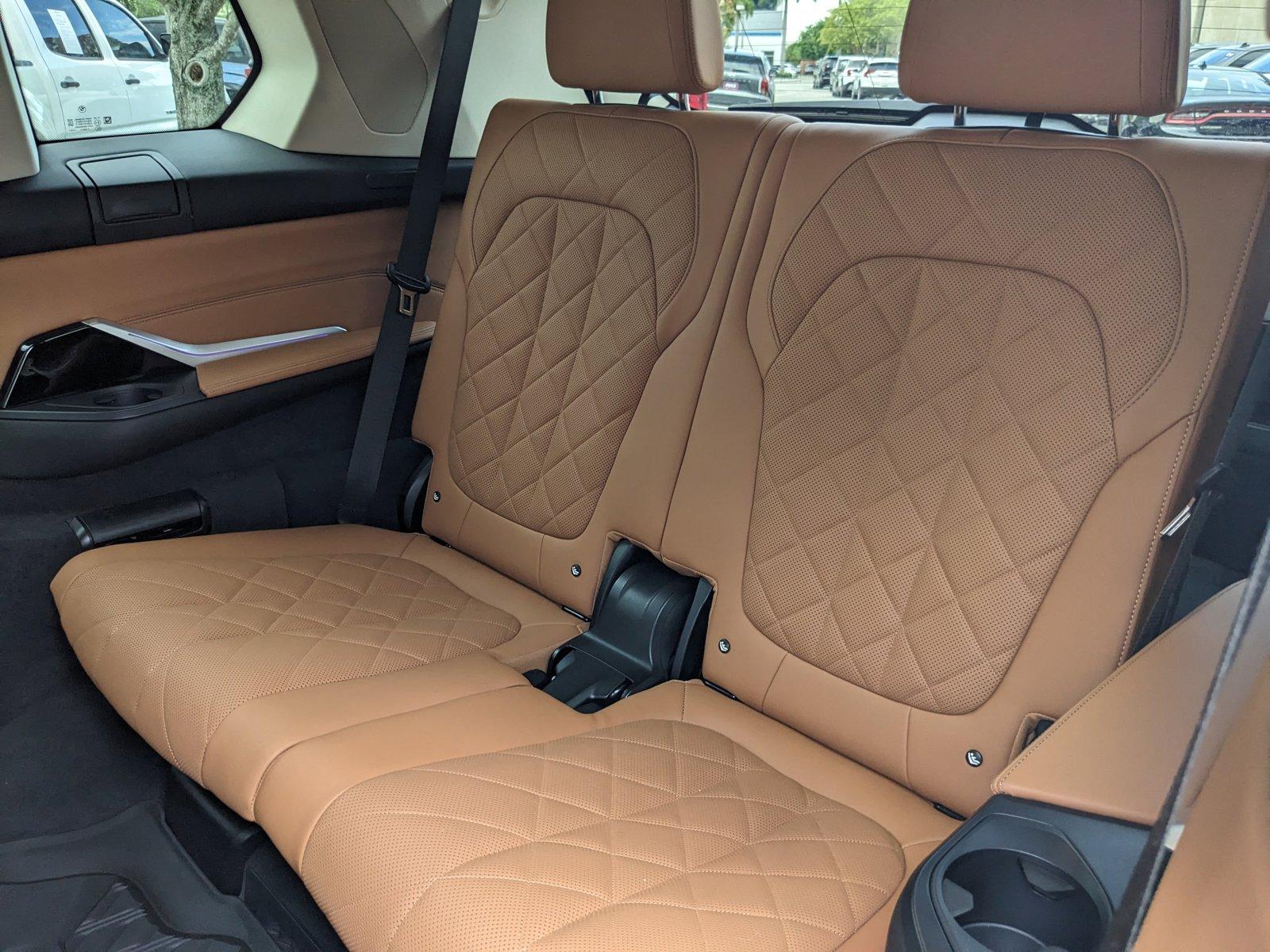 2023 BMW X7 Vehicle Photo in MIAMI, FL 33172-3015