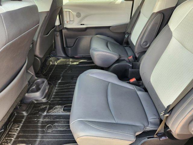 2022 Toyota Sienna Vehicle Photo in SUGAR LAND, TX 77478-0000