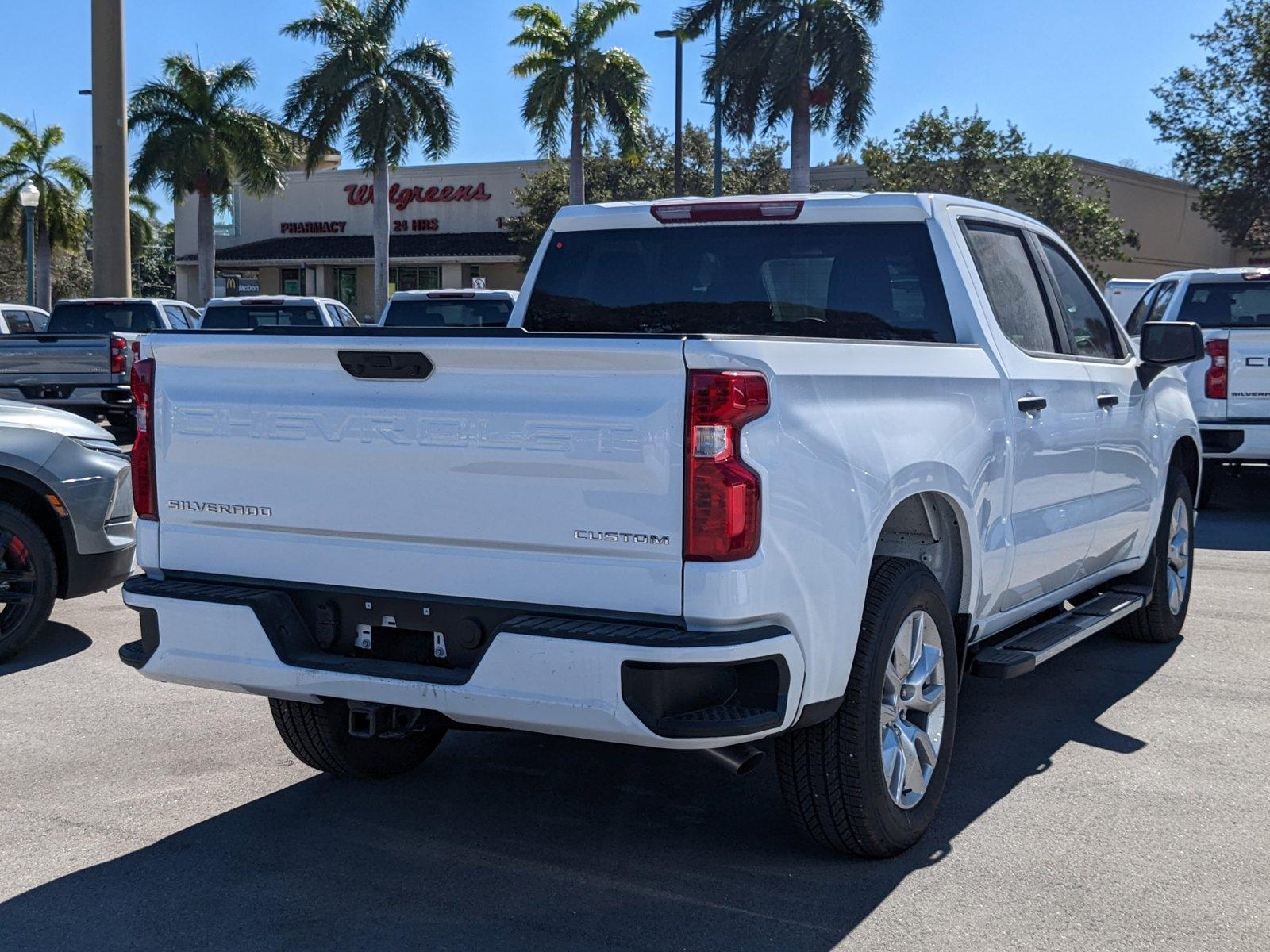 2024 Chevrolet Silverado 1500 Vehicle Photo in MIAMI, FL 33134-2699