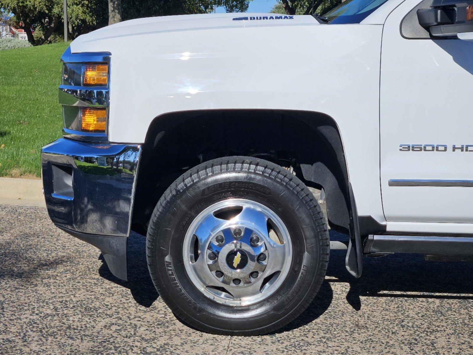 2018 Chevrolet Silverado 3500 HD Vehicle Photo in Fort Worth, TX 76132