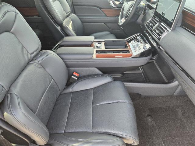 2024 Lincoln Navigator Vehicle Photo in Stephenville, TX 76401-3713