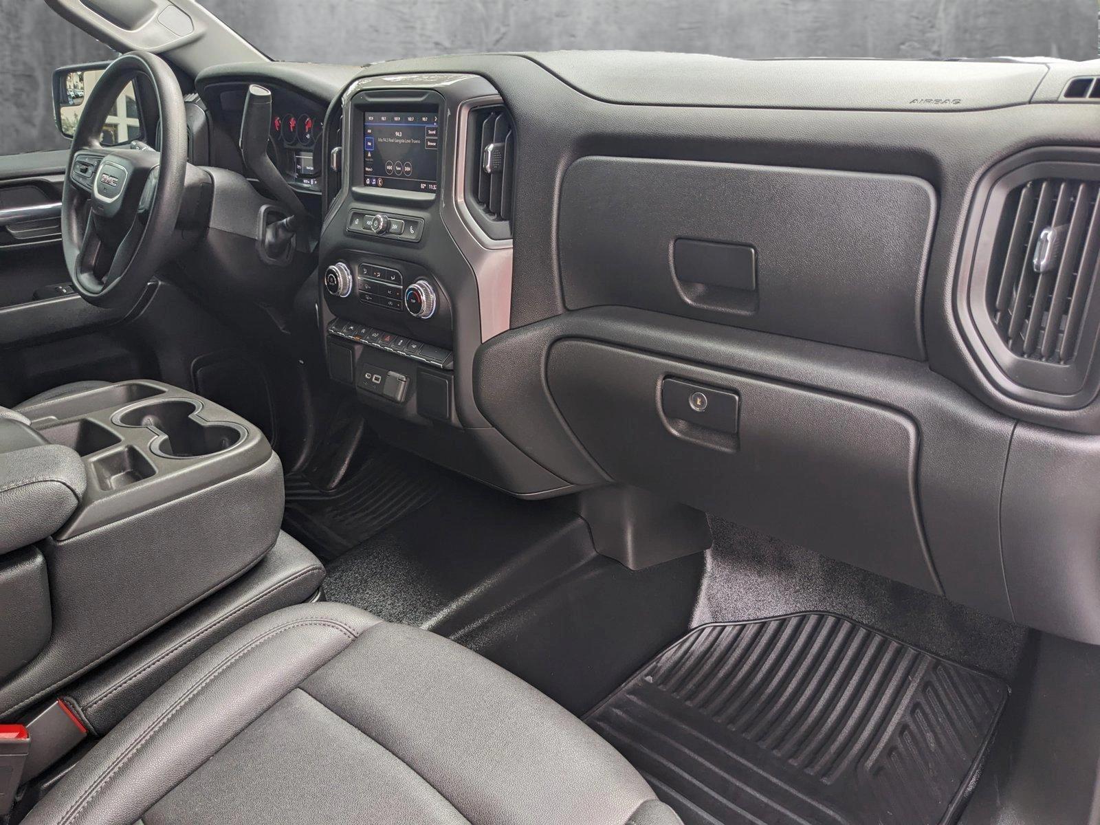 2023 GMC Sierra 1500 Vehicle Photo in GREENACRES, FL 33463-3207