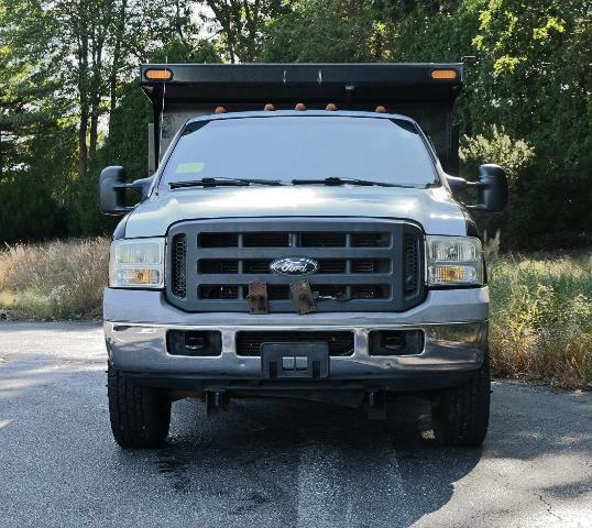 2005 Ford Super Duty F-350 DRW Vehicle Photo in NORWOOD, MA 02062-5222